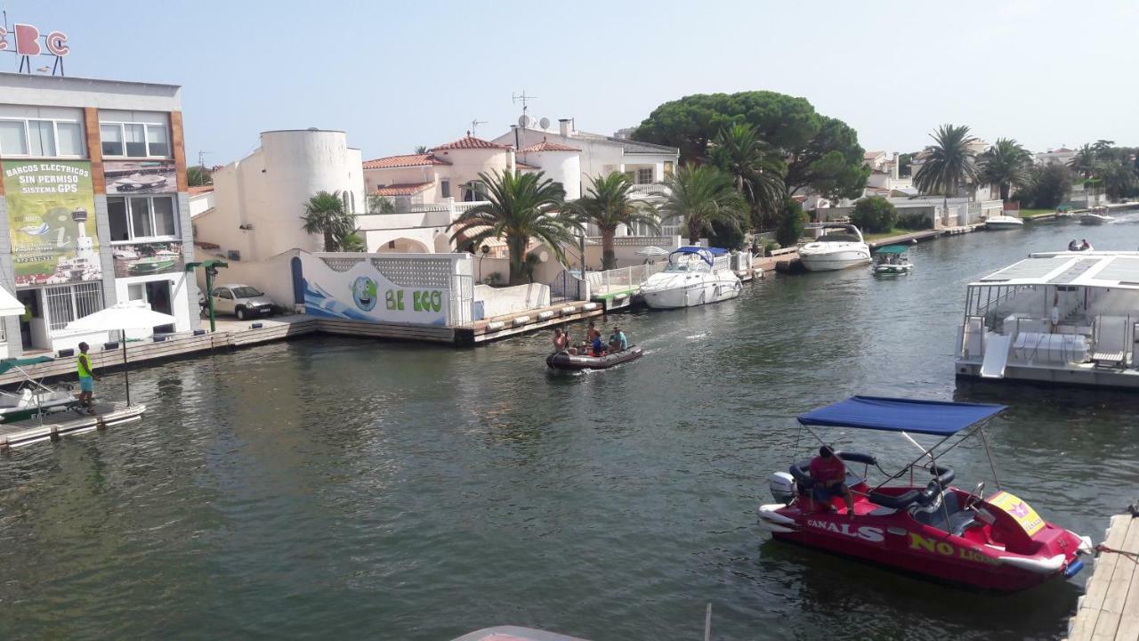 Villa Promenade Terrace Empuriabrava Buitenkant foto